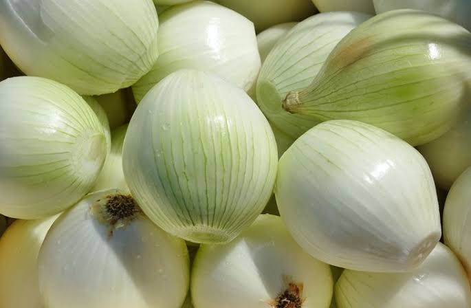 BAWANG BOMBAY KUPAS